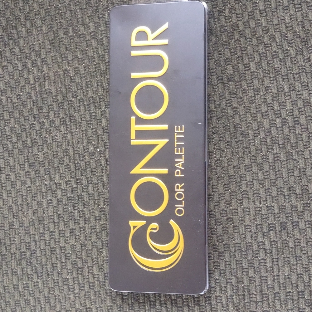 Contour pallet